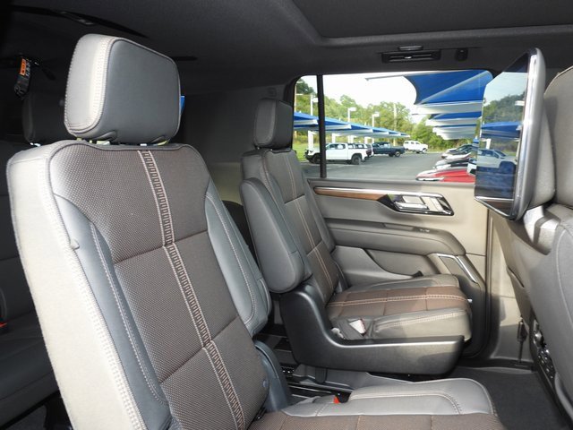 New 2026 Chevrolet Suburban High Country image 59