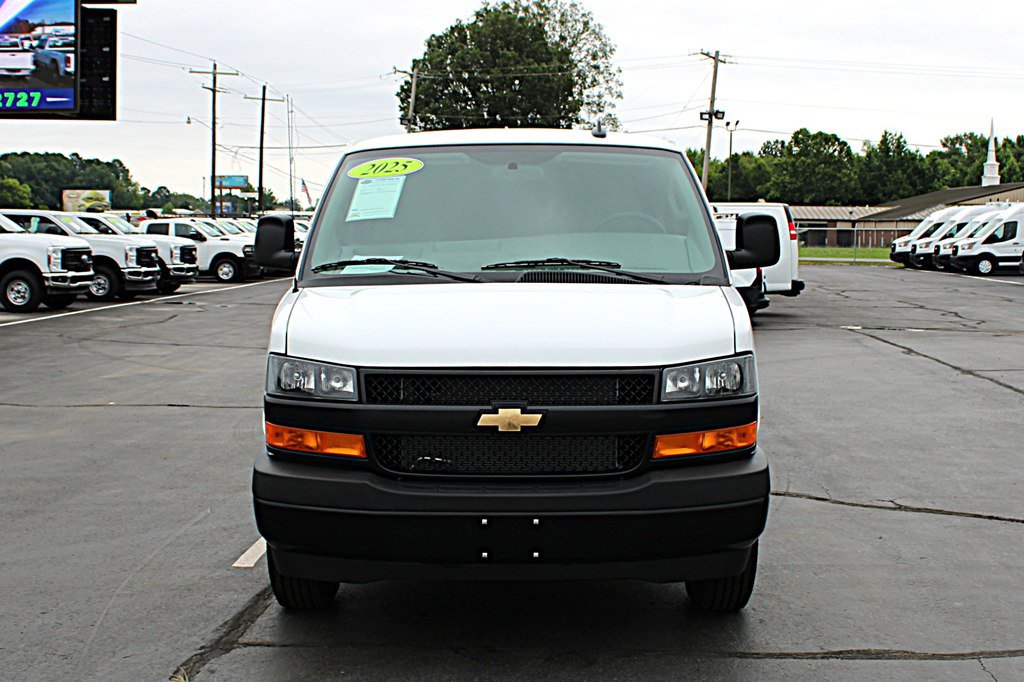 Used 2025 Chevrolet Express 2500 Extended w/ Driver Convenience Package RWD image 13