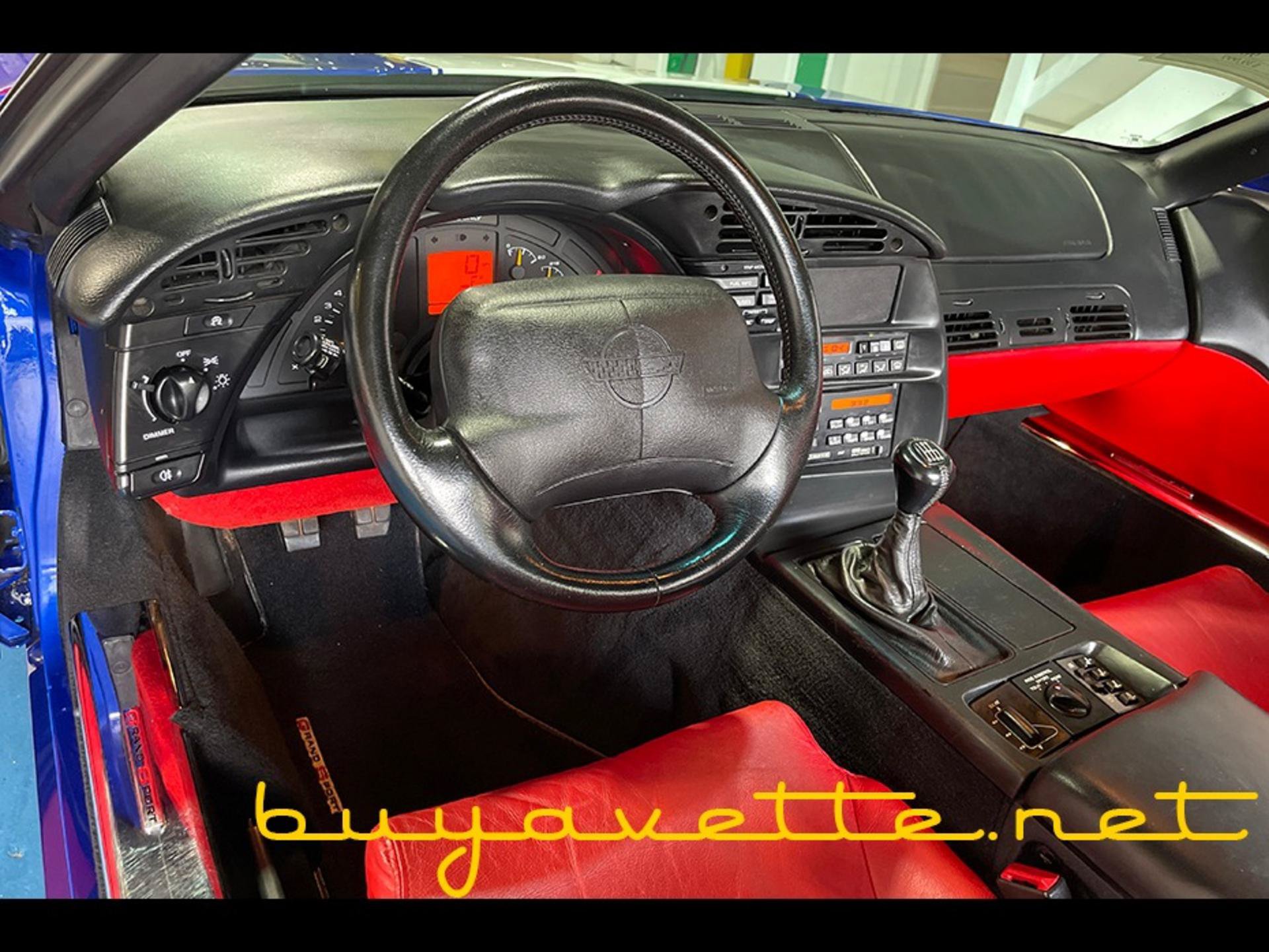 Used 1996 Chevrolet Corvette Coupe RWD image 13