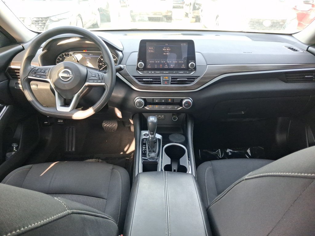 Certified 2023 Nissan Altima 2.5 SV FWD image 17