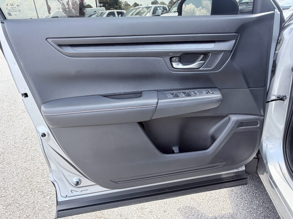 Used 2025 Honda CR-V Sport image 30