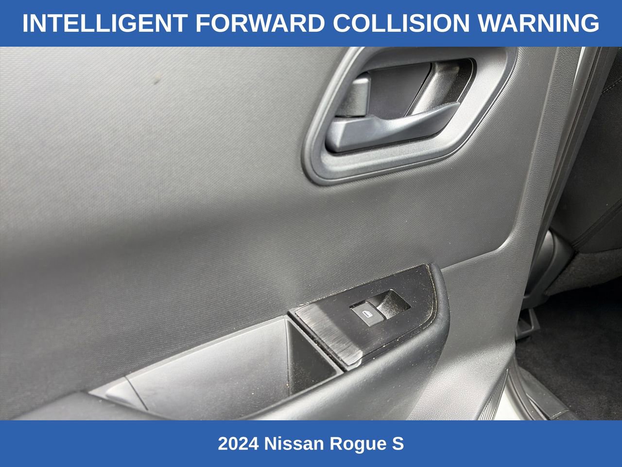 Used 2024 Nissan Rogue S image 10