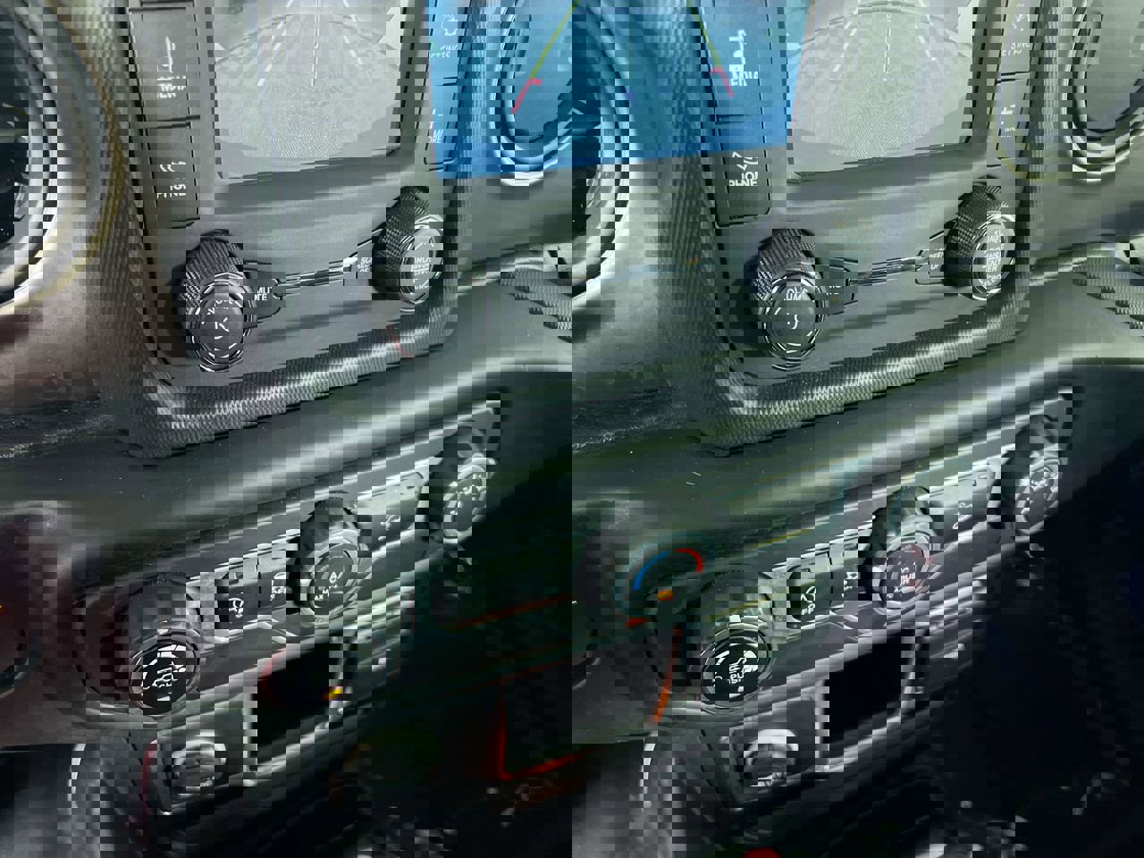 Used 2018 Jeep Wrangler Unlimited Sport image 26