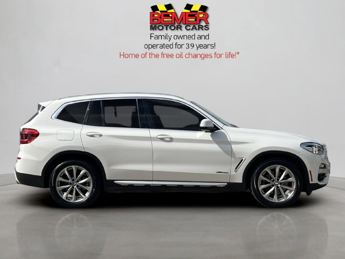 Used 2018 BMW X3 xDrive30i AWD/4WD image 6