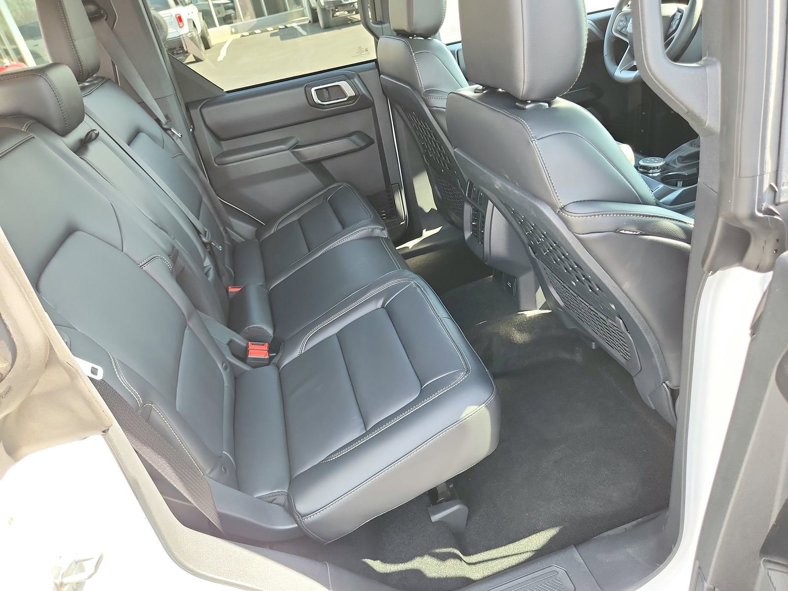 New 2026 Ford Bronco Badlands w/ Sasquatch Package image 29