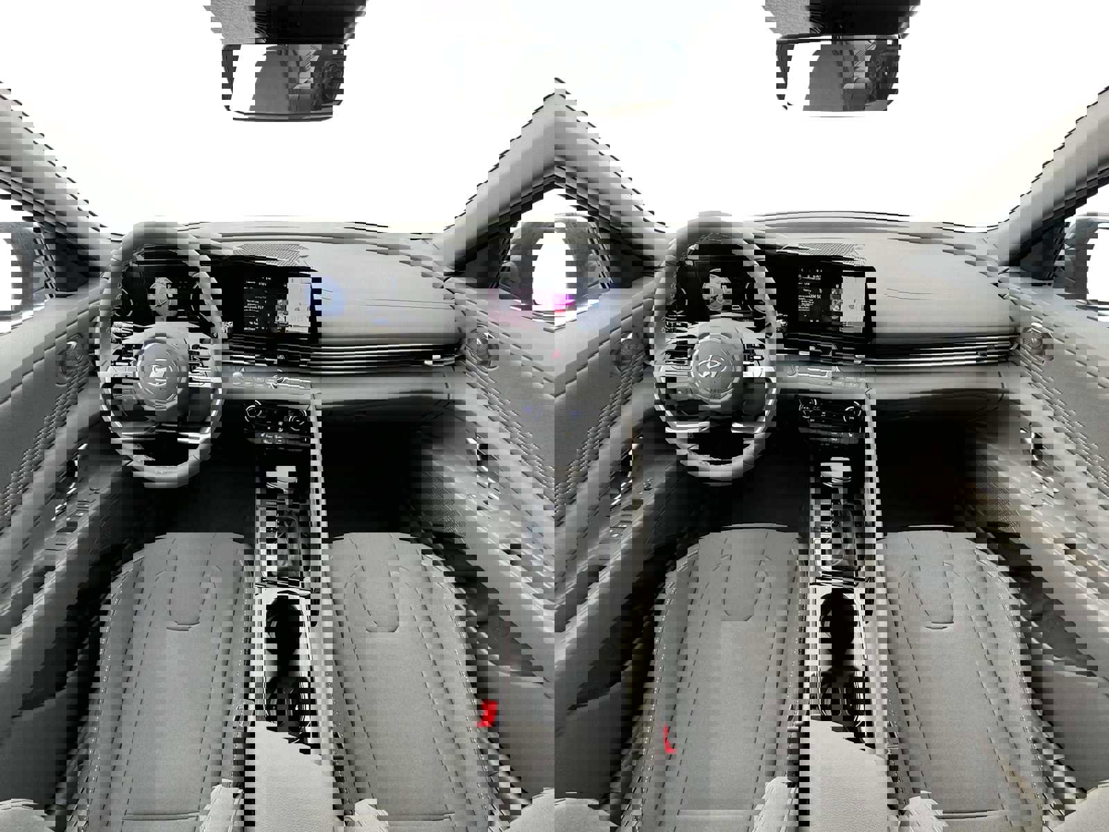 Used 2025 Hyundai Elantra SEL image 13