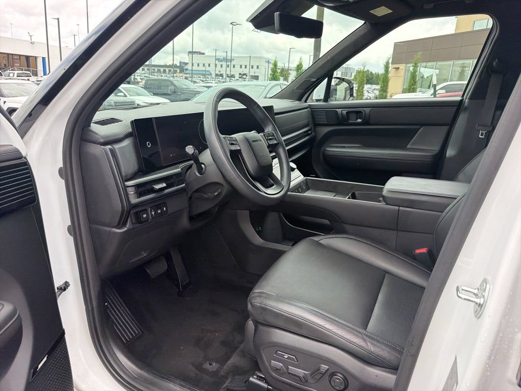 Certified 2025 Hyundai Santa Fe Calligraphy AWD/4WD image 8