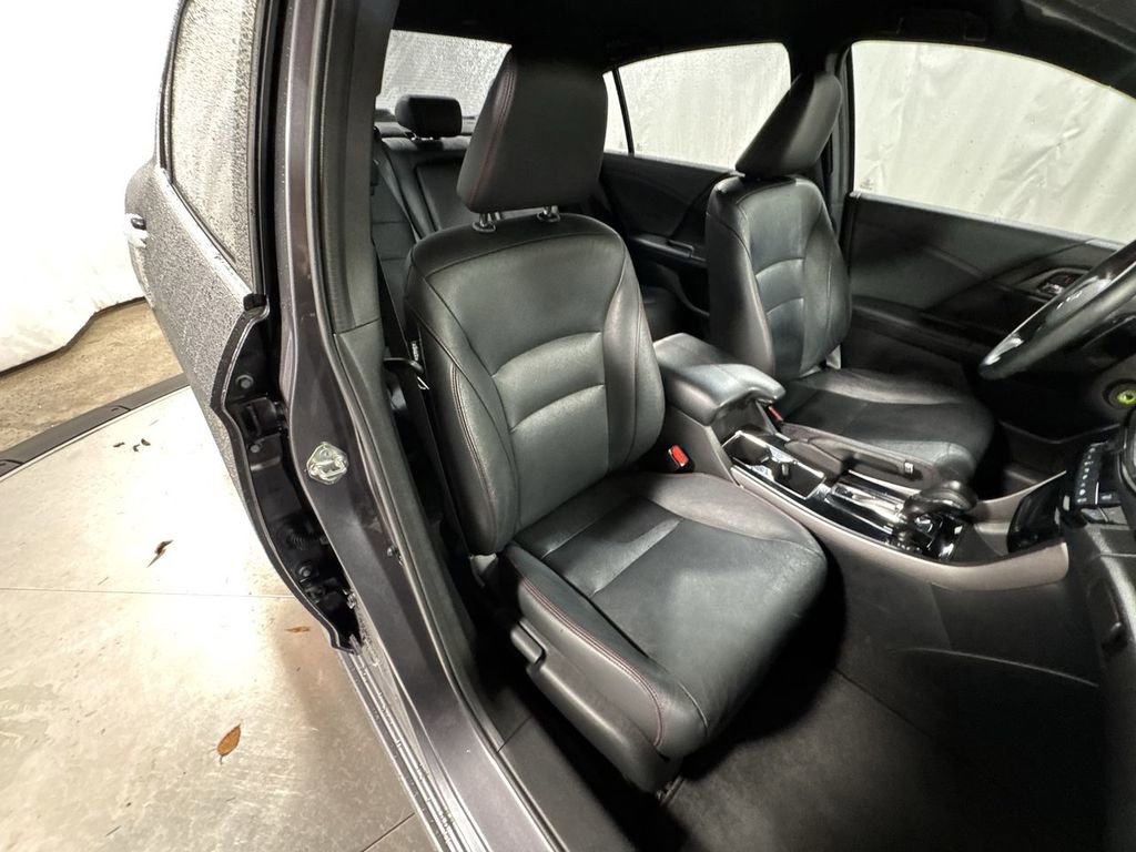 Used 2017 Honda Accord Sport Special Edition image 30