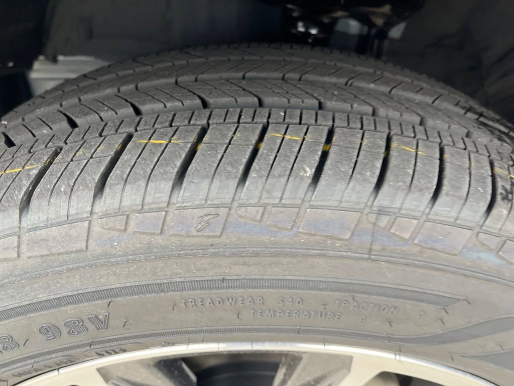 New 2026 Toyota Corolla Cross XLE image 27