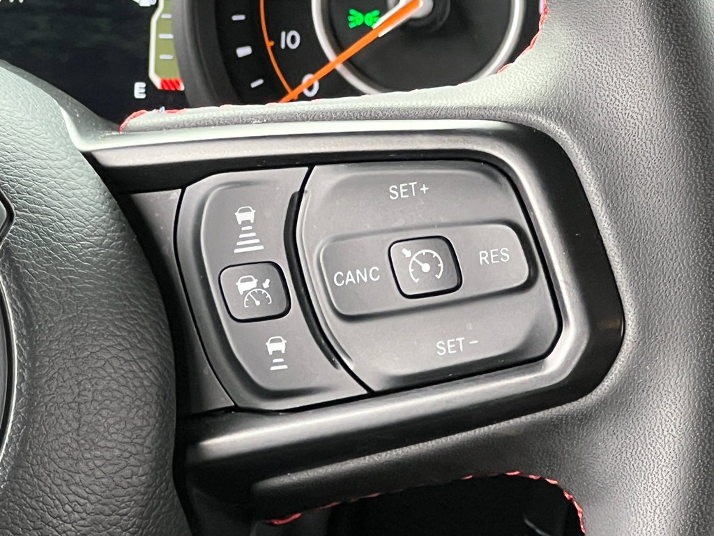 Used 2024 Jeep Gladiator Rubicon AWD/4WD image 22