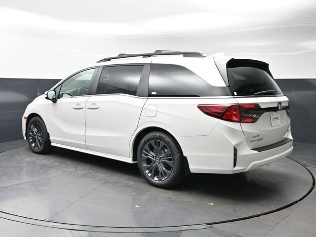 New 2026 Honda Odyssey Touring image 7