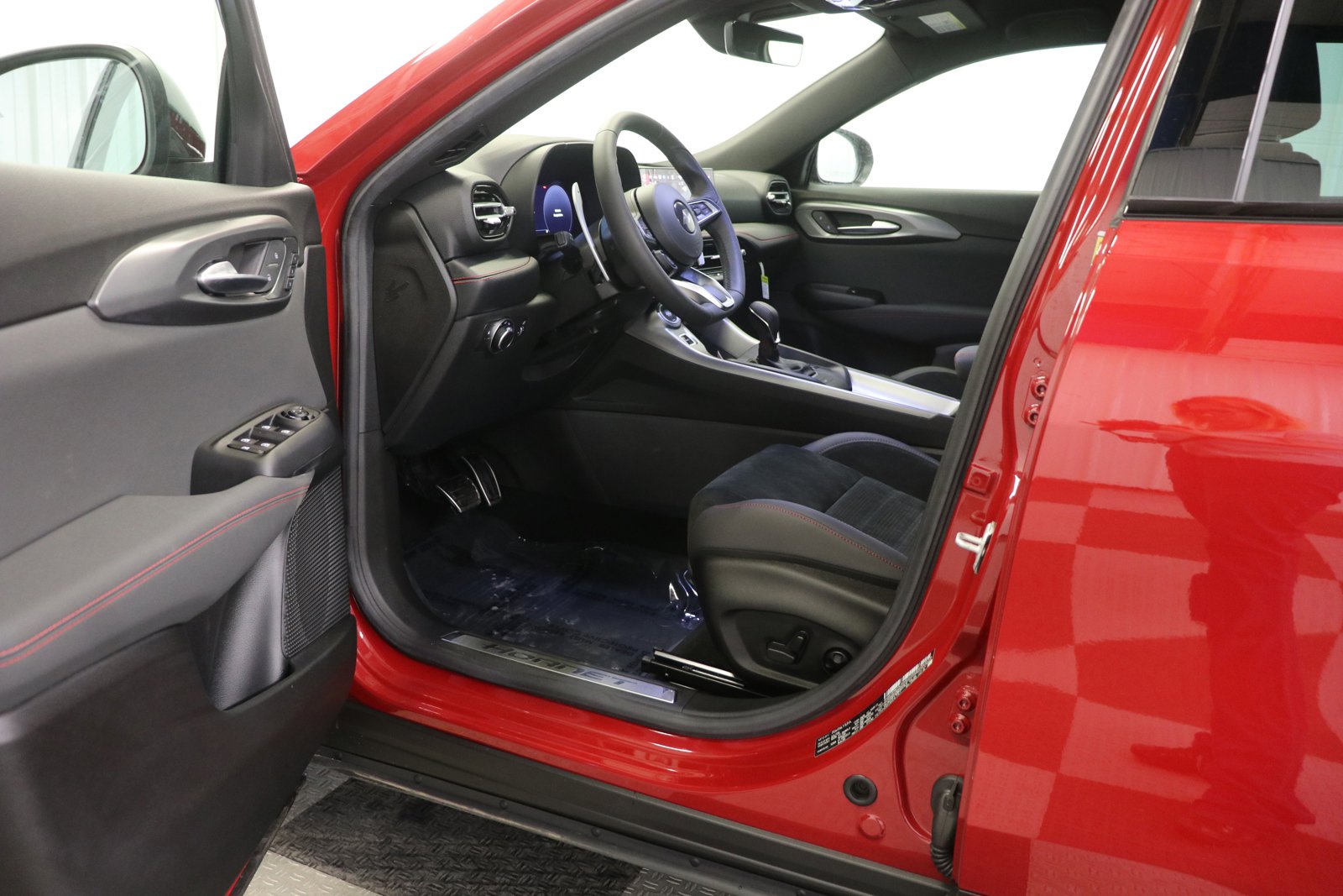 New 2024 Dodge Hornet R/T AWD/4WD image 6