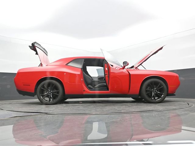Used 2018 Dodge Challenger SXT Plus image 60