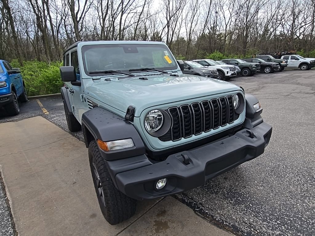 Used 2024 Jeep Wrangler Sport S image 11