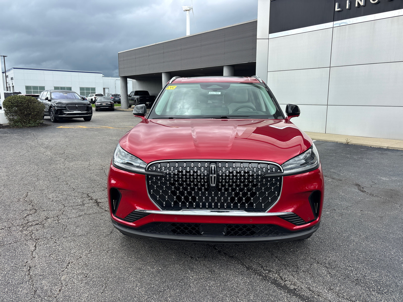 New 2026 Lincoln Aviator AWD image 2