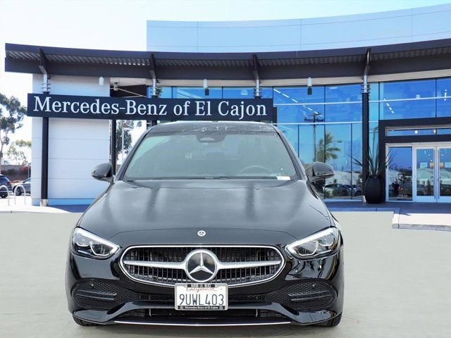 Used 2025 Mercedes-Benz C 300 4MATIC Sedan image 2