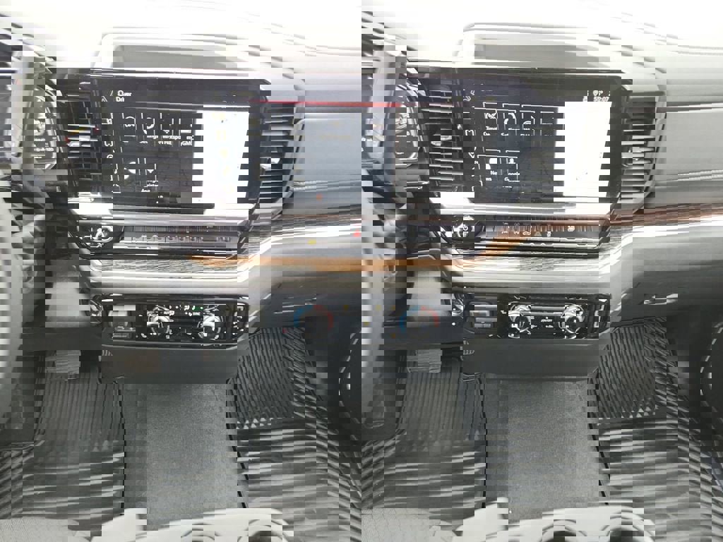 Used 2026 GMC Sierra 1500 Elevation image 11