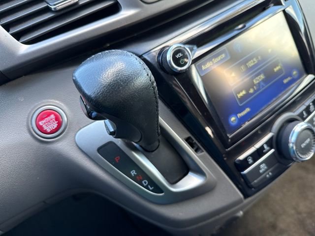 Used 2014 Honda Odyssey Touring Elite image 32
