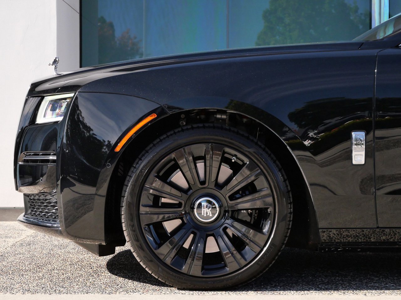 Used 2023 Rolls-Royce Ghost image 12