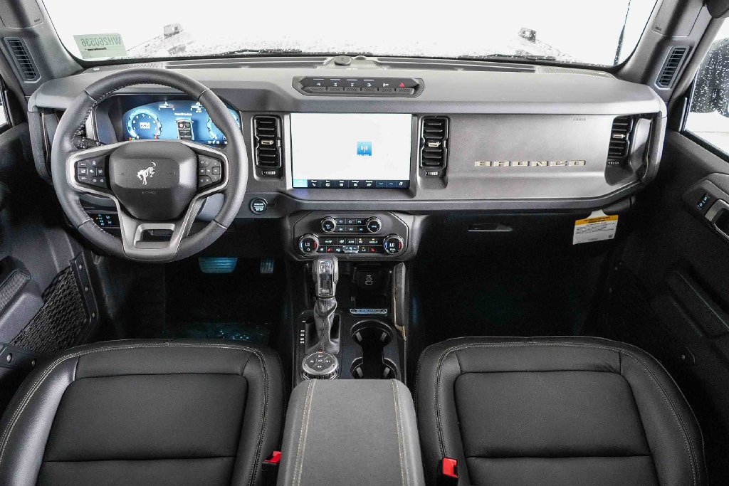 New 2026 Ford Bronco Badlands w/ Wildtrak Package AWD/4WD image 12