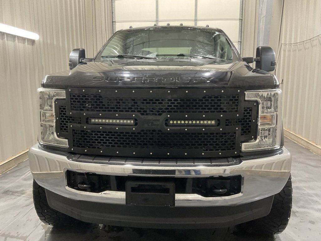 Used 2019 Ford F250 XL w/ STX Appearance Package image 2