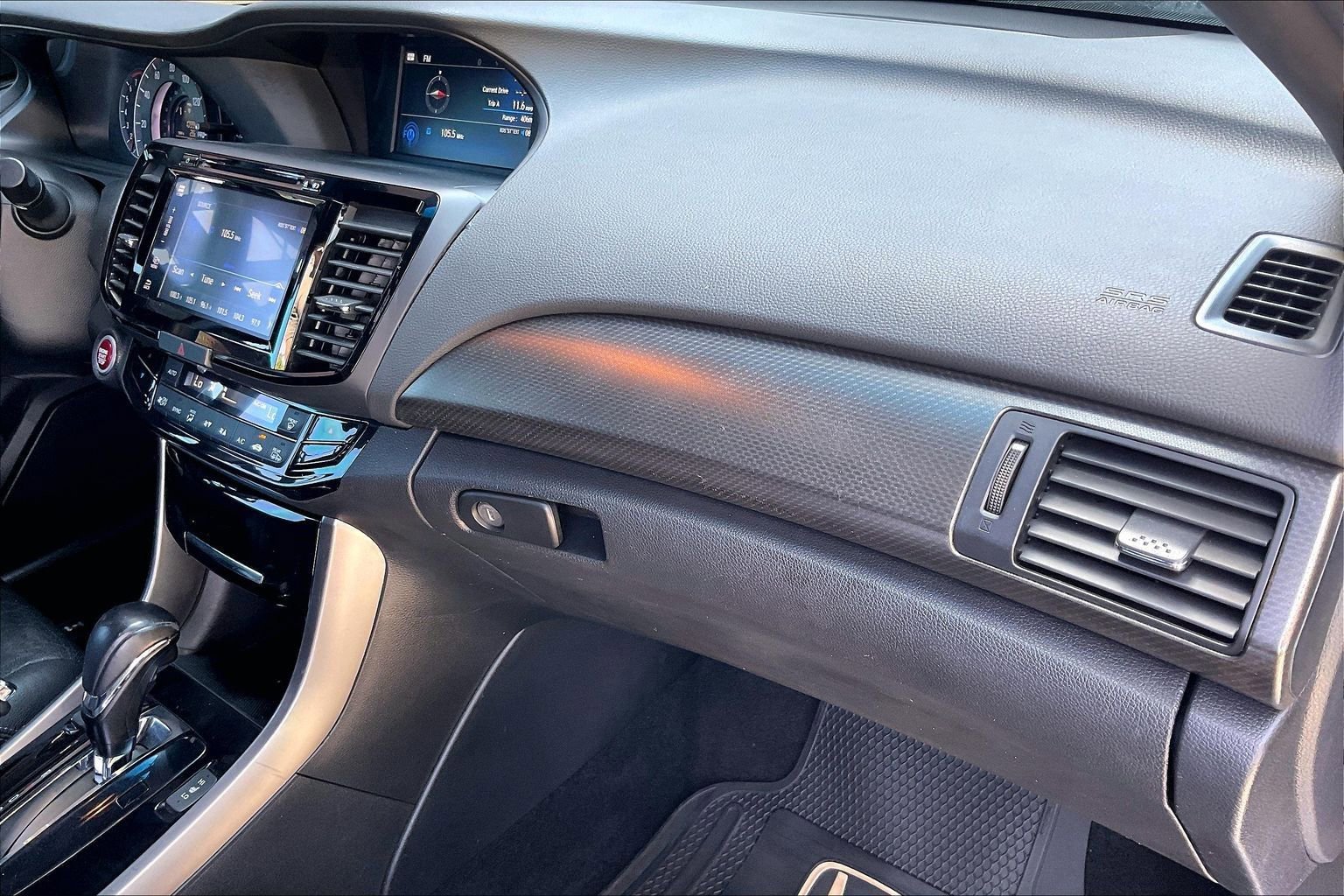 Used 2017 Honda Accord EX-L image 20