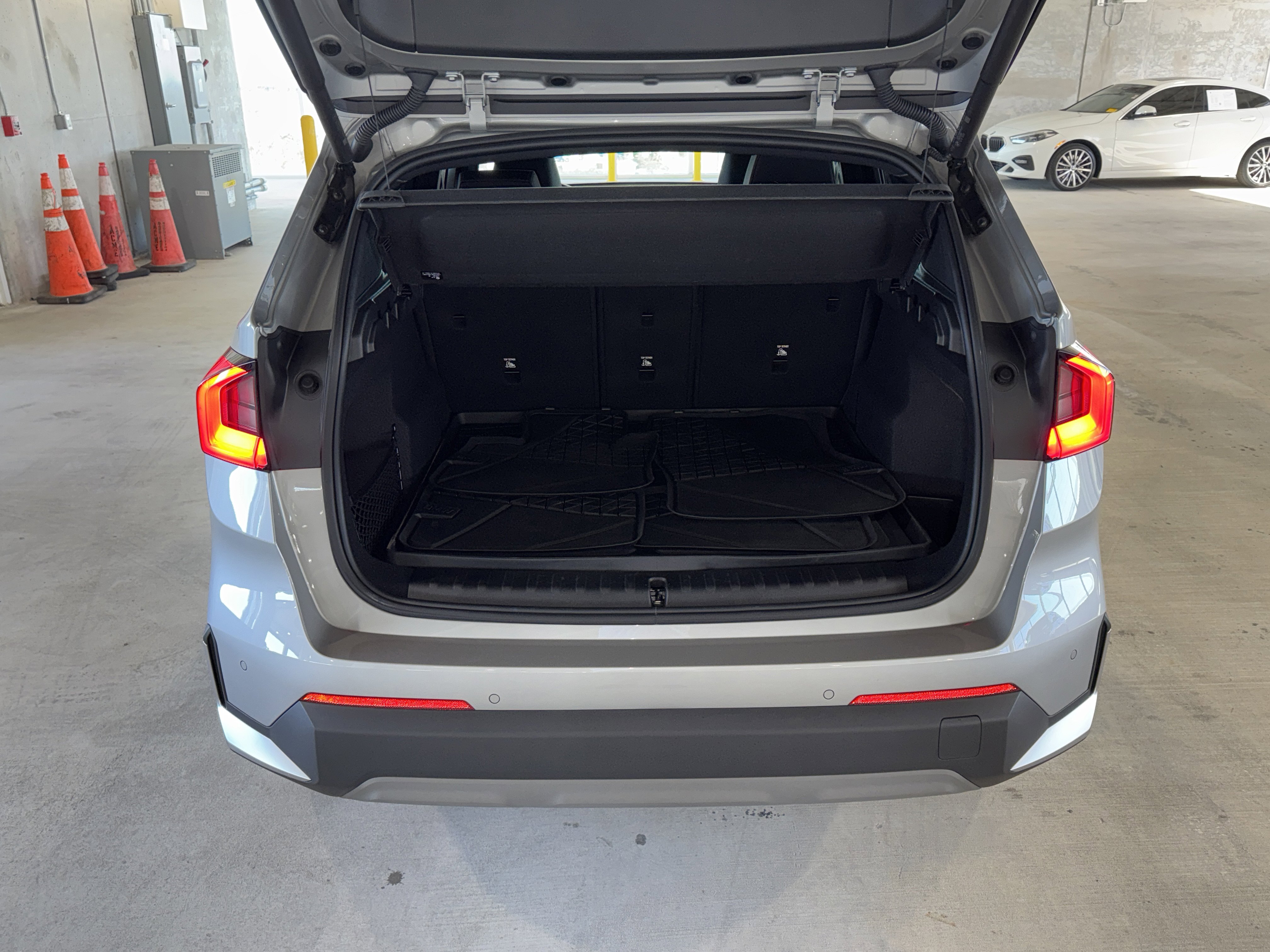 Used 2023 BMW X1 xDrive28i image 13