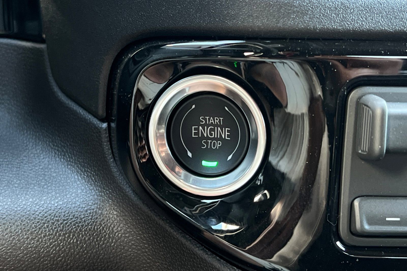 New 2026 GMC Sierra 2500 SLE image 21