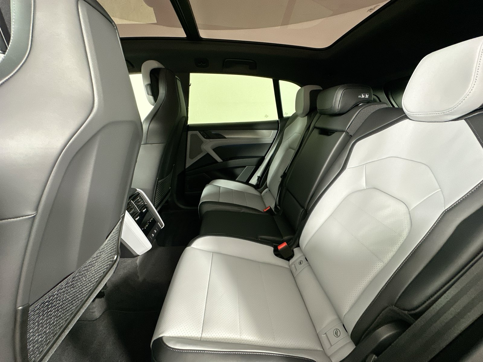 New 2026 Porsche Cayenne S AWD/4WD image 40
