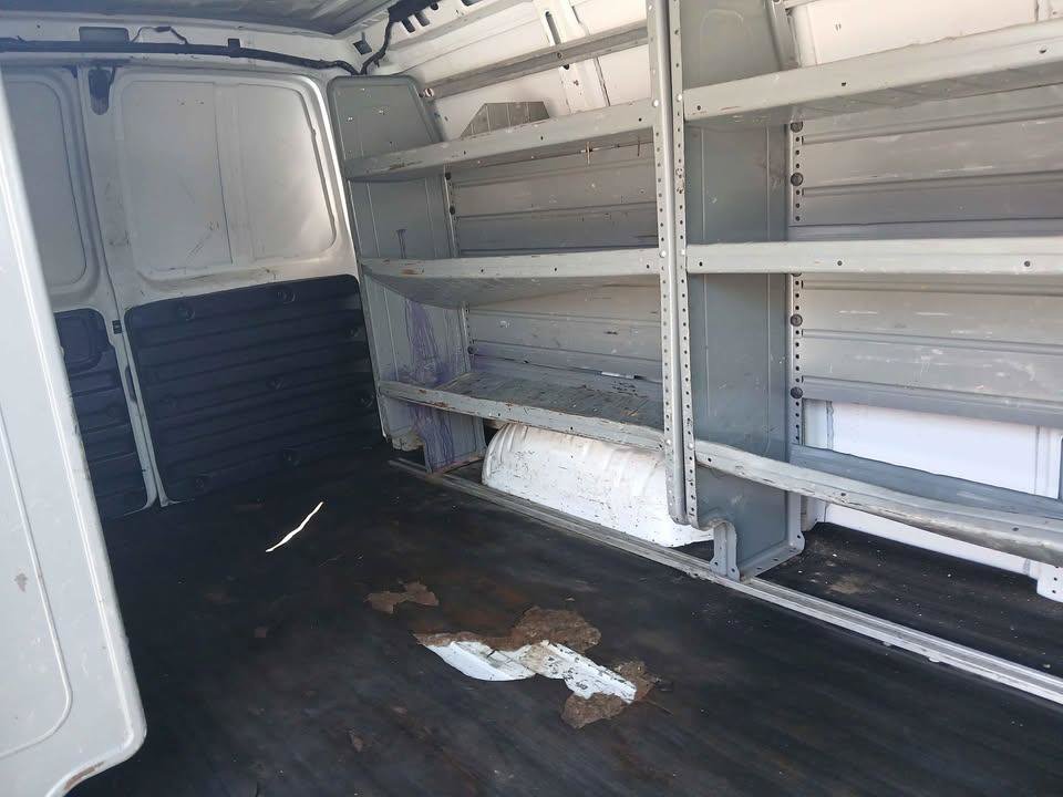 Used 2013 Chevrolet Express 2500 RWD image 13