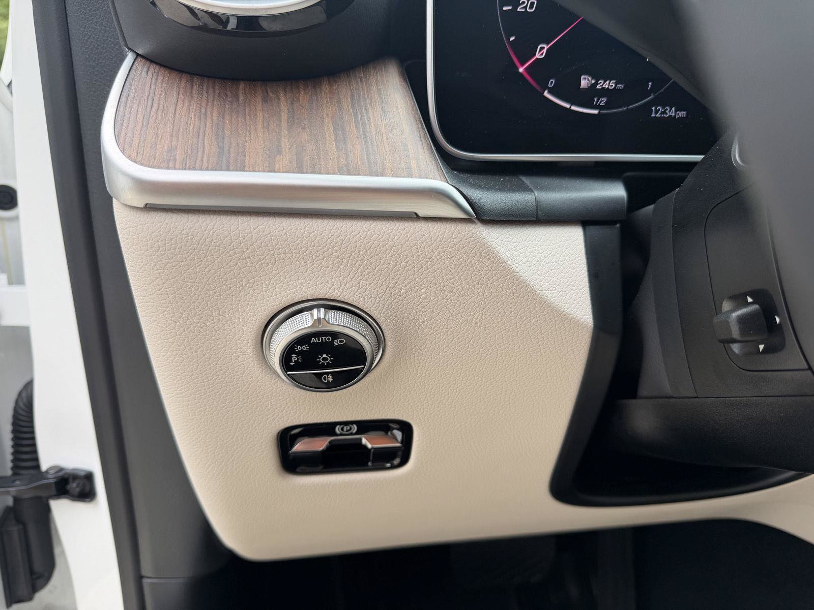 Certified 2026 Mercedes-Benz GLC 300 image 6