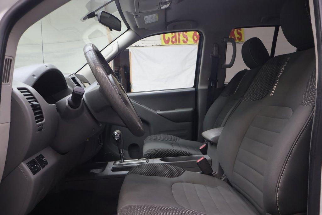 Used 2019 Nissan Frontier Desert Runner image 16