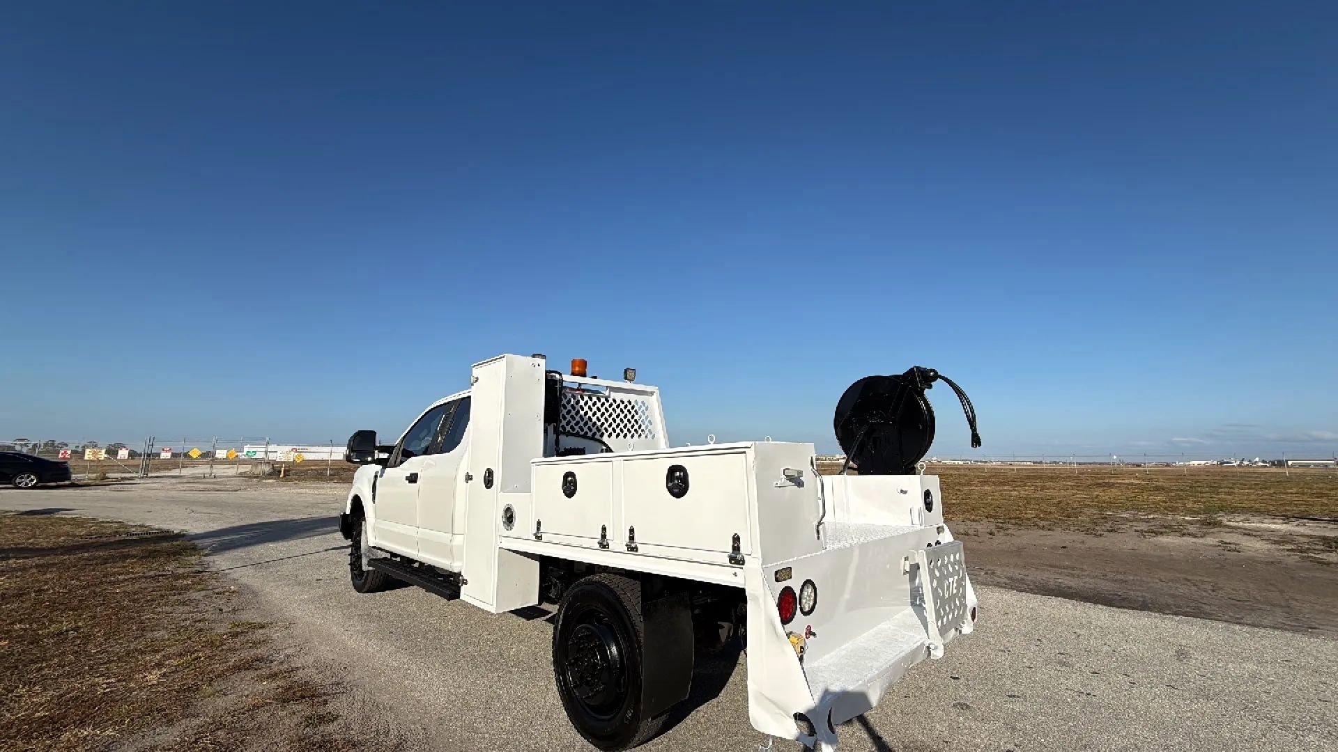 Used 2017 Ford F350 XL image 3
