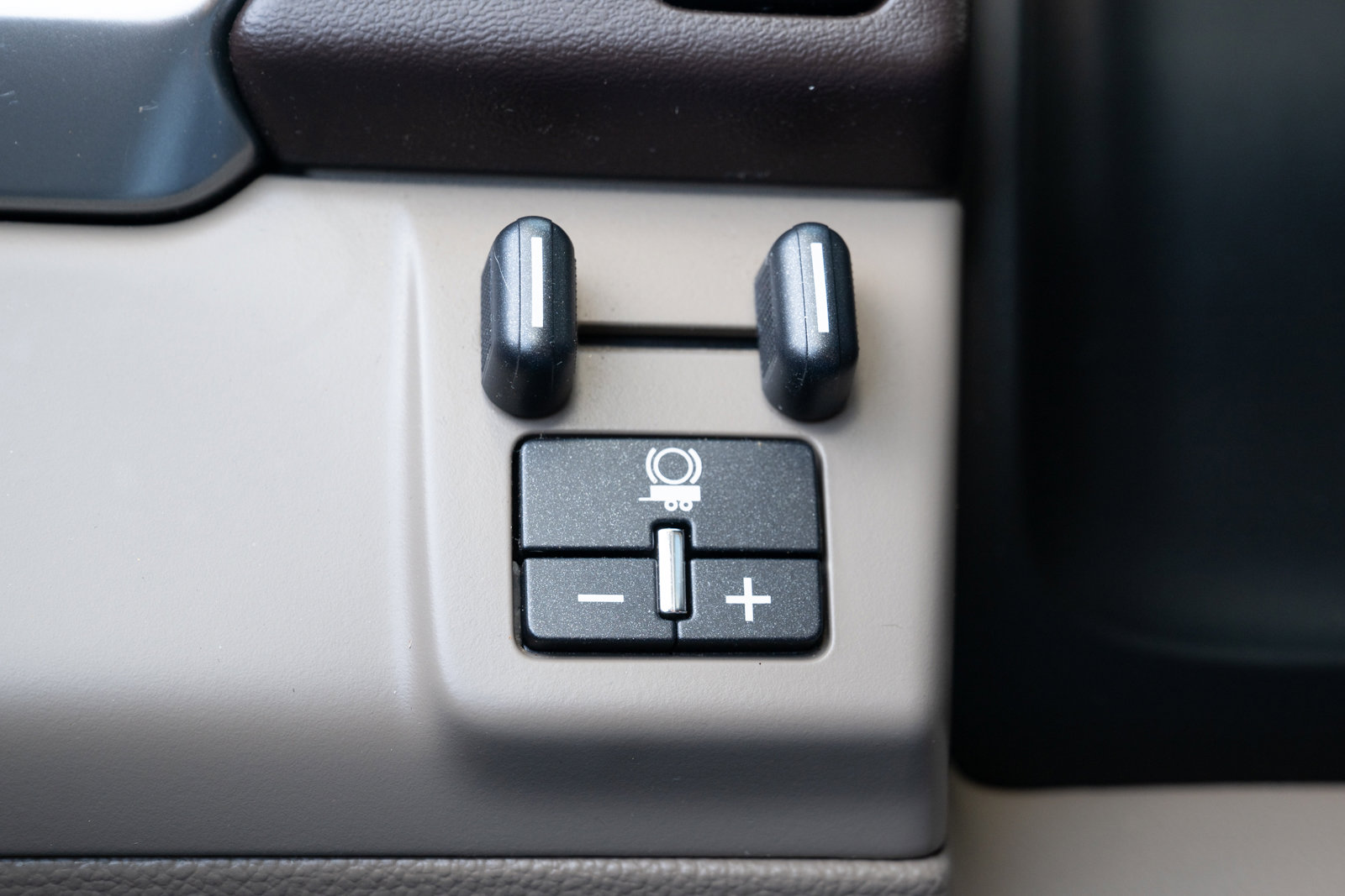 Used 2017 Chevrolet Tahoe Premier image 32