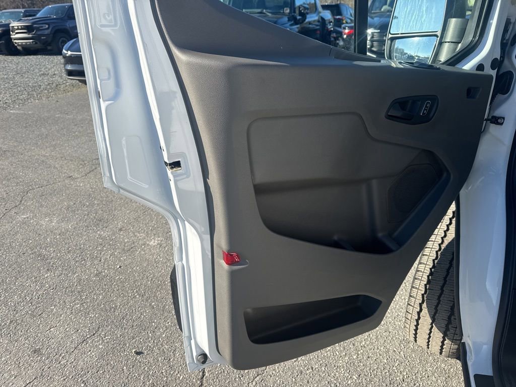 Used 2025 Ford Transit 250 Low Roof w/ Exterior Upgrade Package RWD image 20
