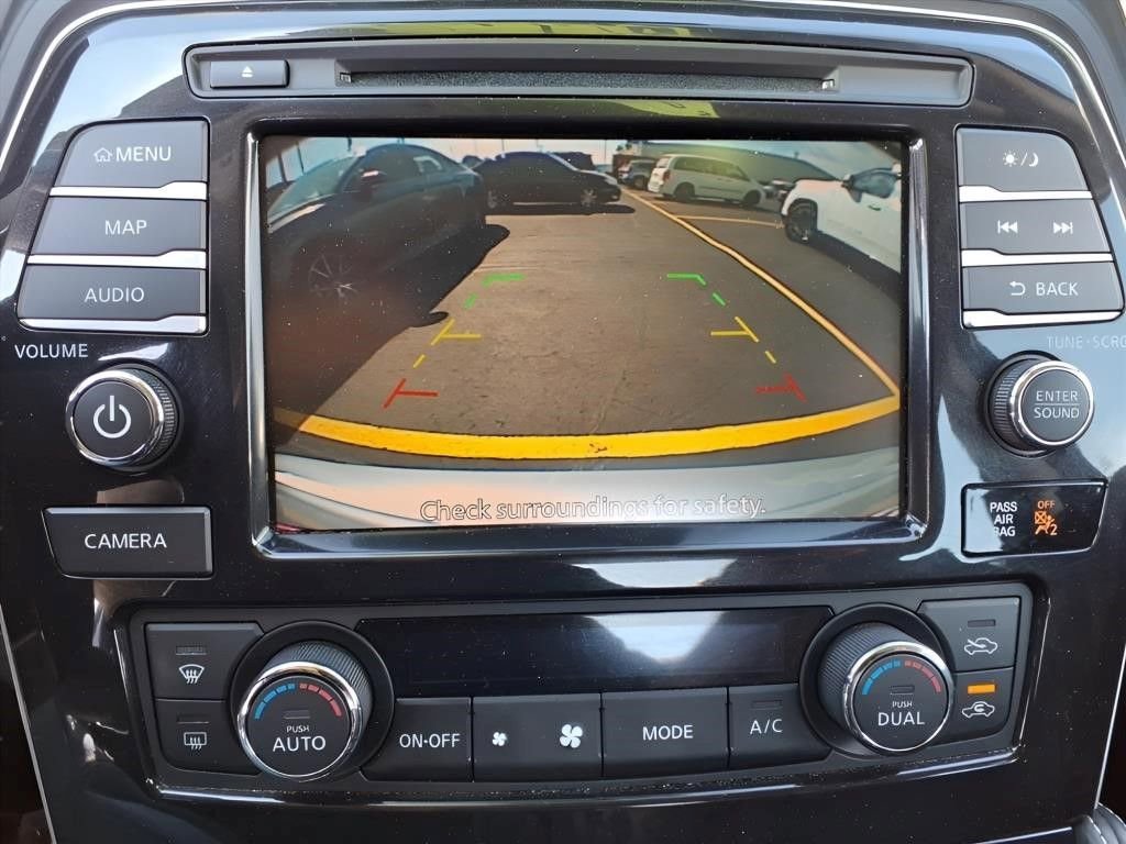 Used 2023 Nissan Maxima SV w/ Floor Mat Group FWD image 8