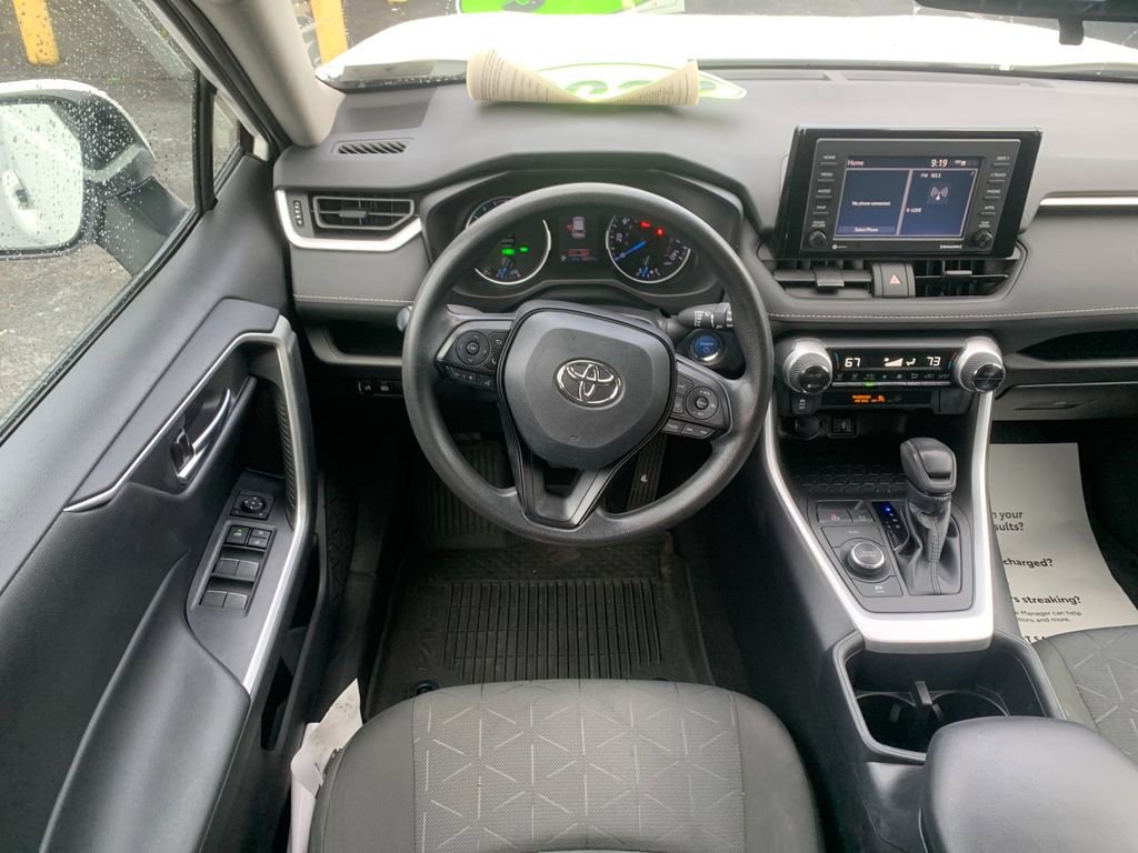 Used 2022 Toyota RAV4 XLE image 16