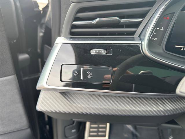 Certified 2025 Audi RS Q8 performance image 25