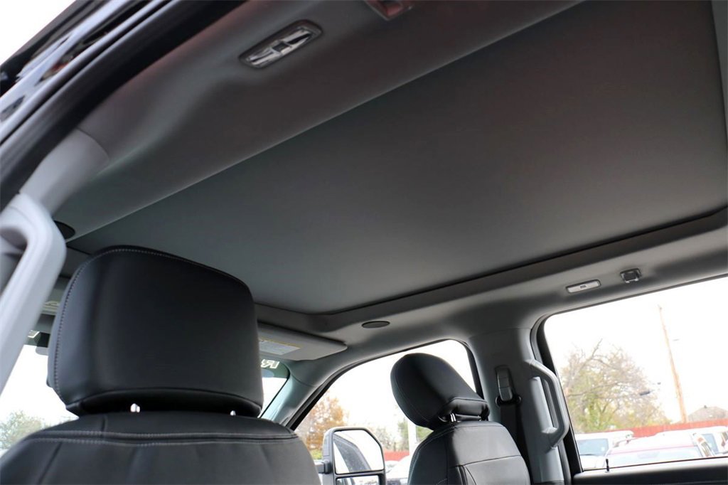 New 2026 Ford F250 Lariat w/ Black Appearance Package image 29