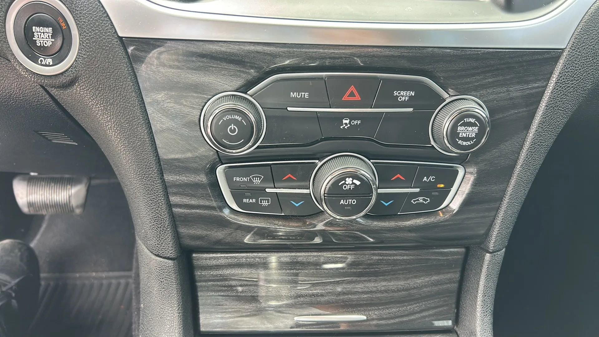Used 2019 Chrysler 300 Touring w/ Sport Appearance Package RWD image 23