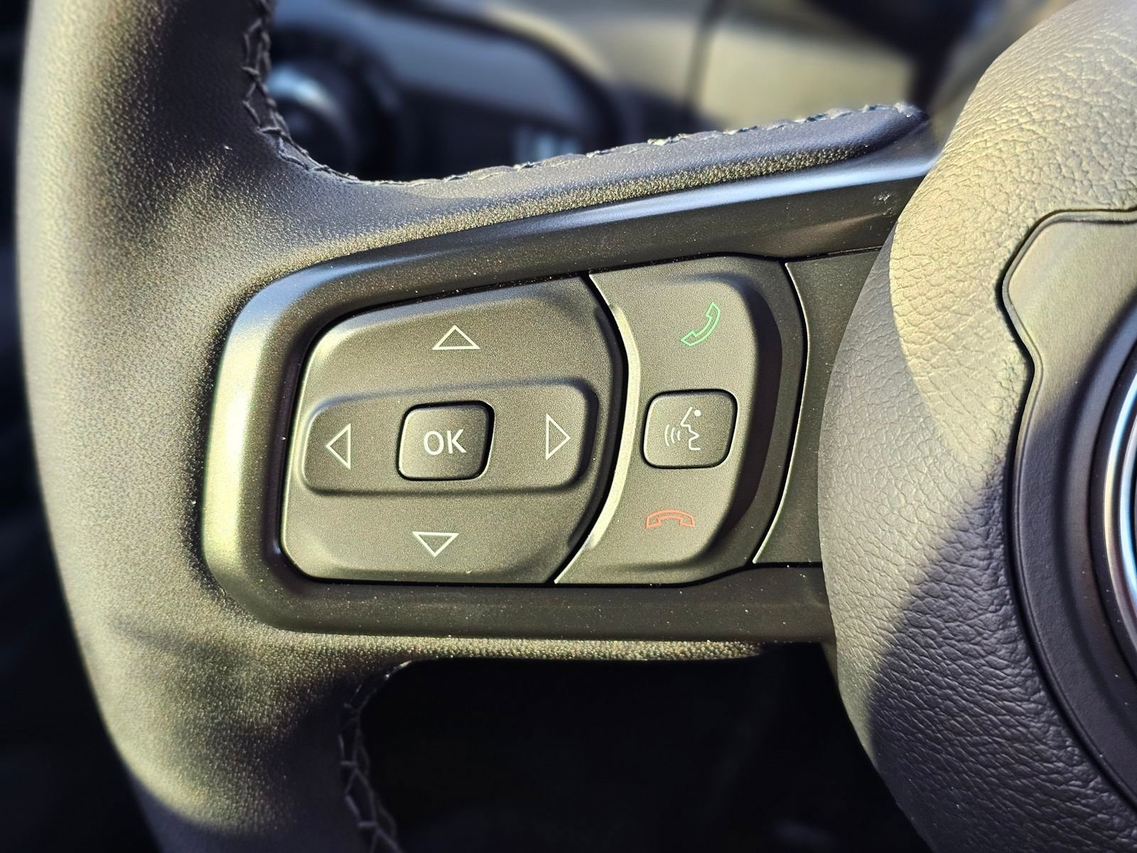 New 2026 Jeep Gladiator Sahara AWD/4WD image 17