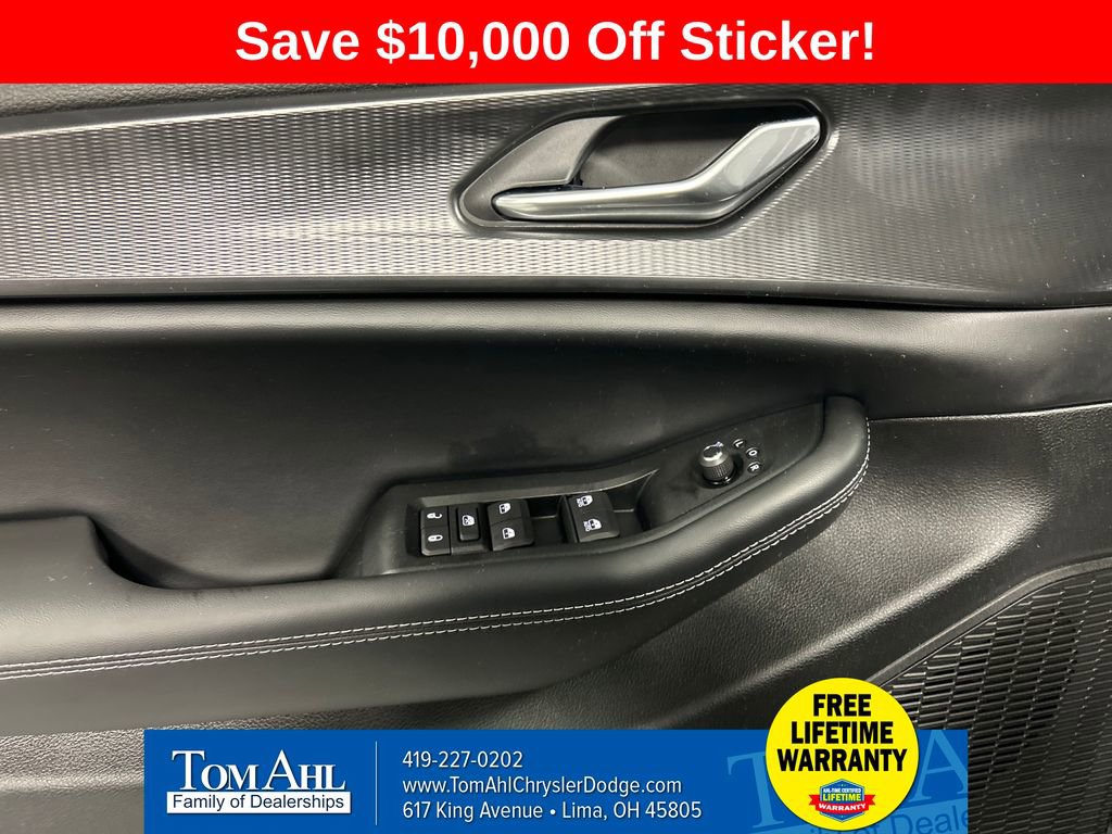 New 2025 Jeep Grand Cherokee L Altitude image 12