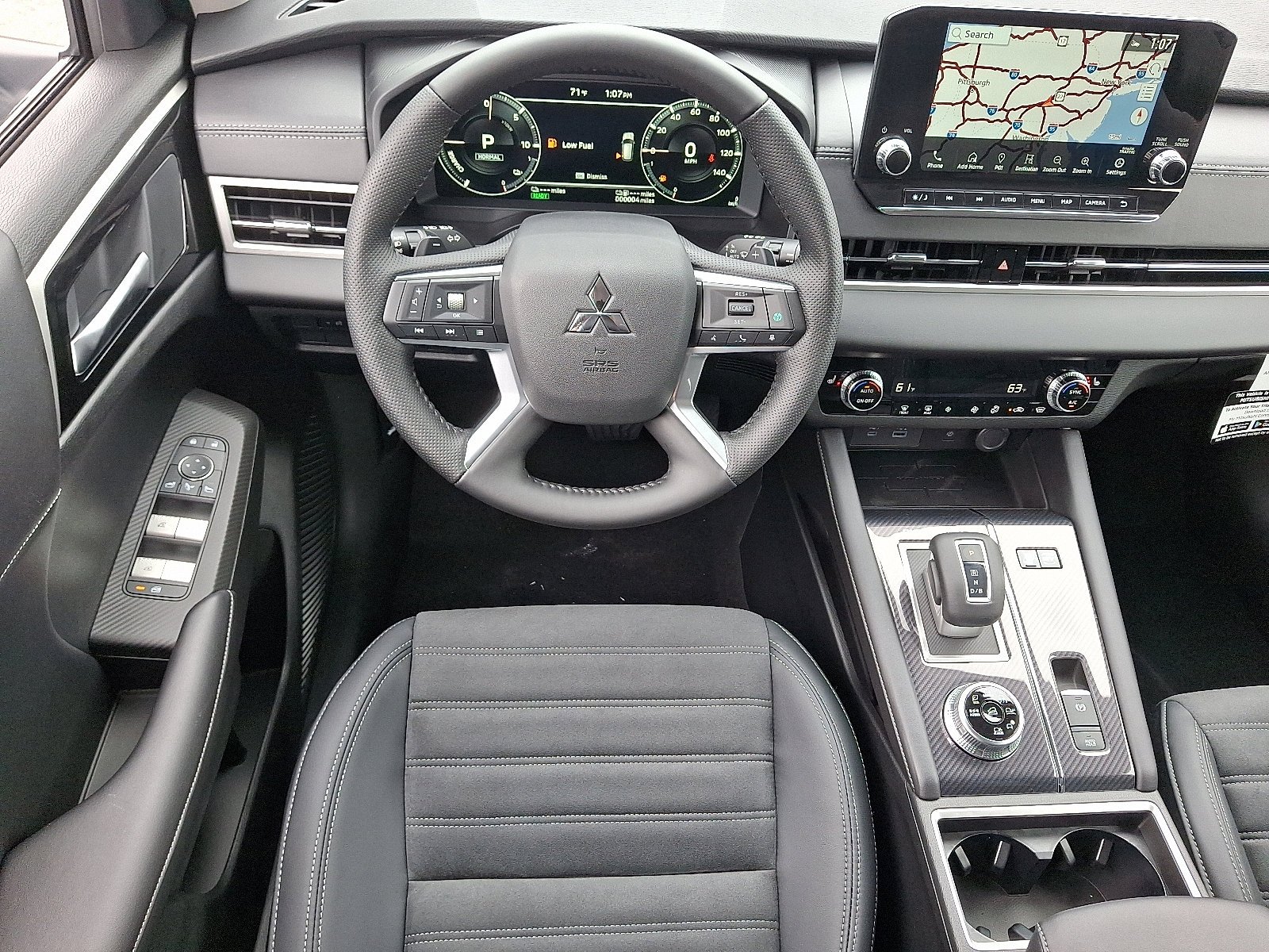 New 2025 Mitsubishi Outlander SE image 11