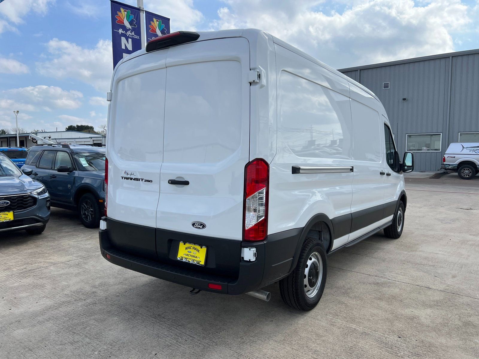 New 2026 Ford Transit 250 148 Medium Roof w/ Load Area Protection Package RWD image 3