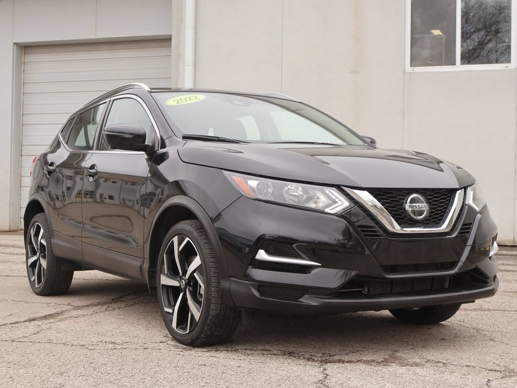 Used 2022 Nissan Rogue Sport SL AWD/4WD image 1