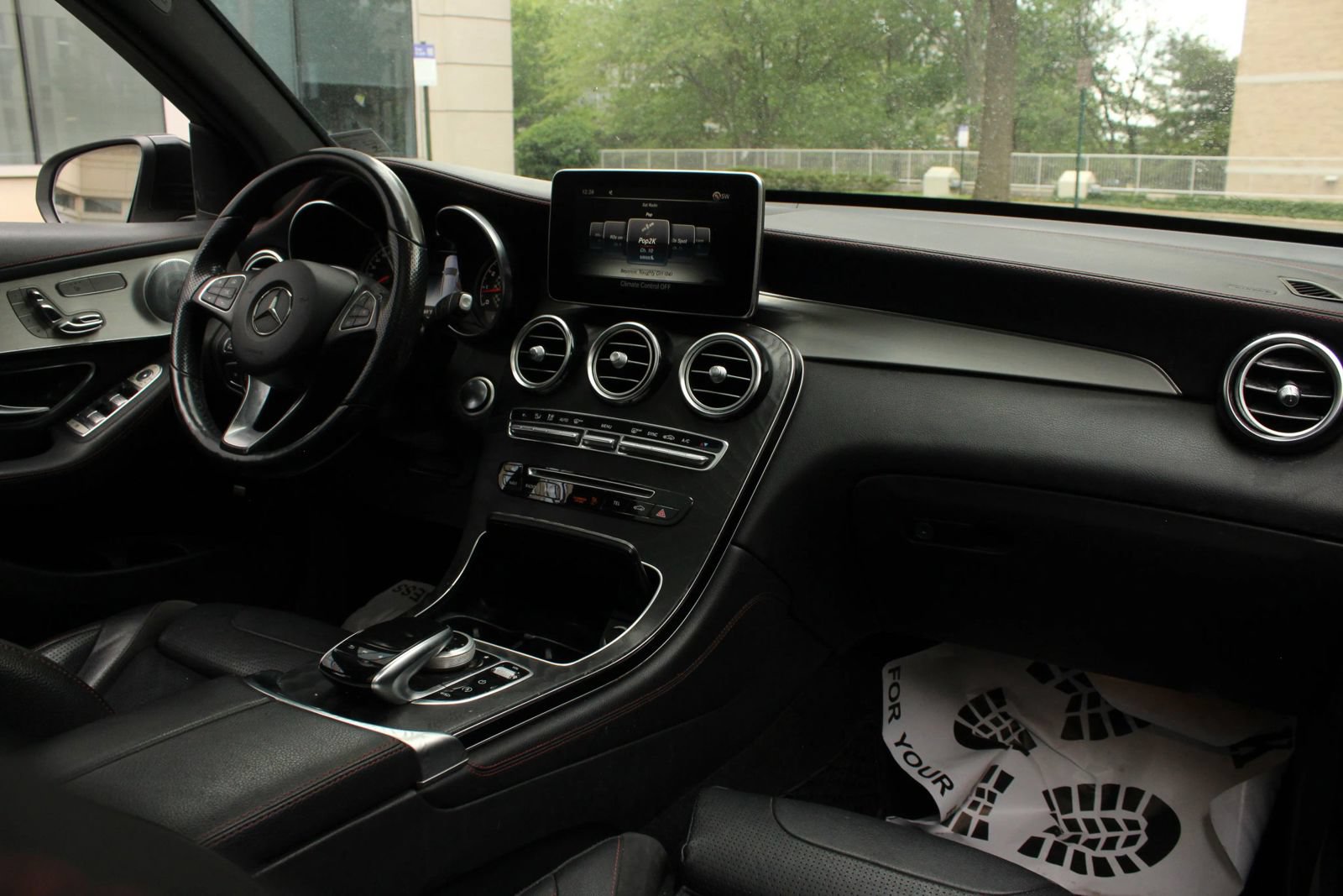 Used 2018 Mercedes-Benz GLC 43 AMG 4MATIC image 27