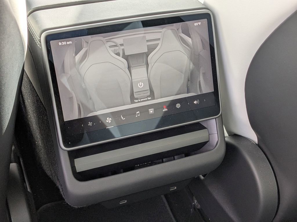 Used 2024 Tesla Model 3 Performance image 15