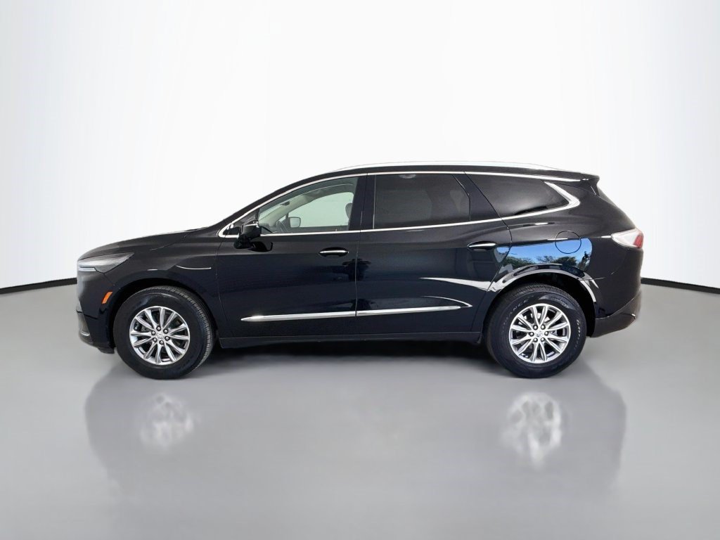 Used 2024 Buick Enclave Essence w/ Technology Package FWD image 6