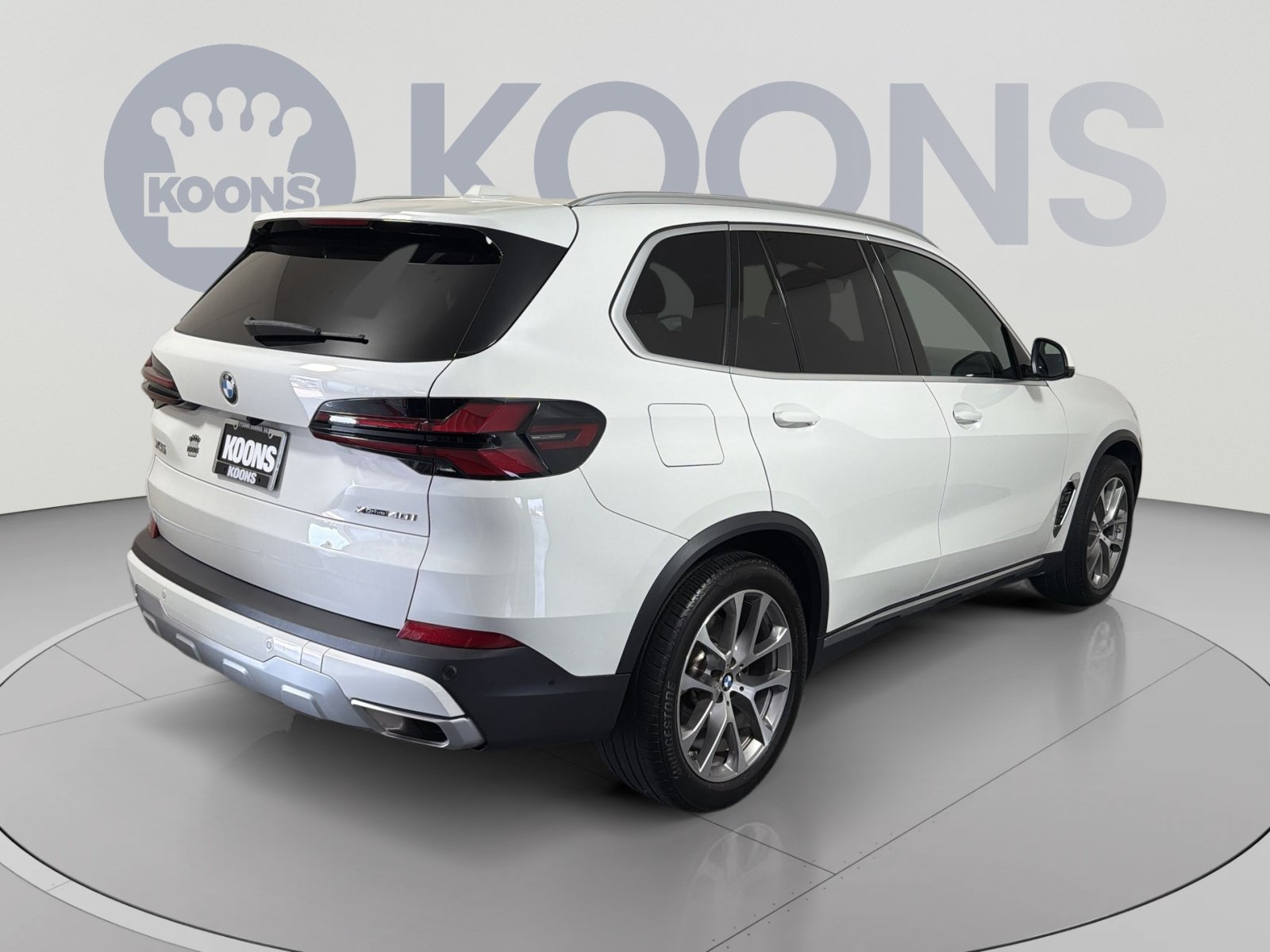 Used 2024 BMW X5 xDrive40i w/ Premium Package AWD/4WD image 7