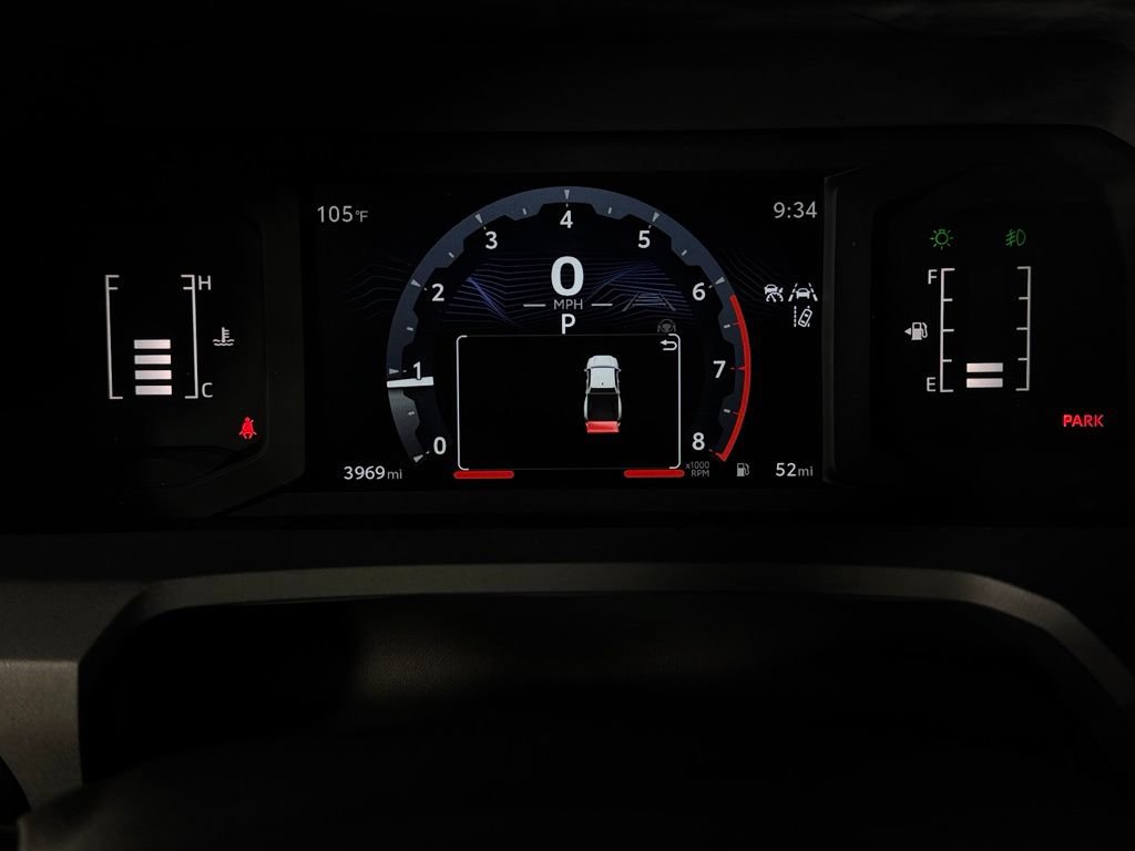 Used 2025 Toyota Tacoma SR5 AWD/4WD image 15